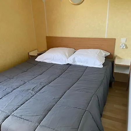 Mobil-home Au Bord De L'eau Feins